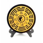 Гармонізатор обсидіан з символікою багуа  d 14 см